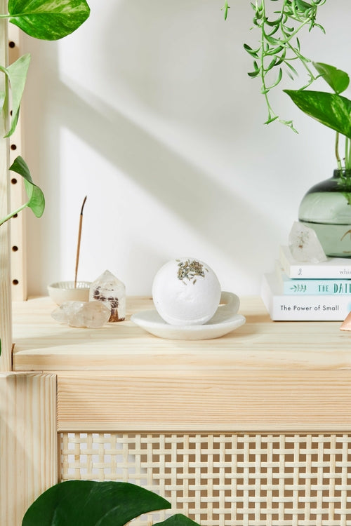 Organic Bath Calm Bomb: Lavender and chamomile formula